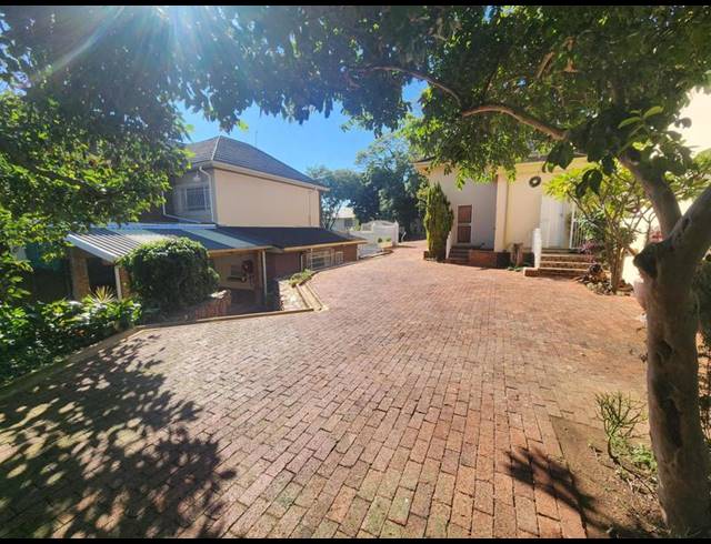 9 BEDROOM HOUSE FOR SALE IN MUCKLENEUK